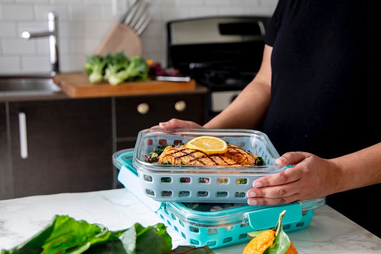 Storing your own freeze dried food.